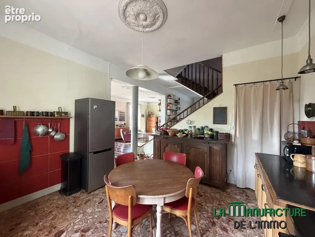 Maison bourgeoise de 1906 - 297.93 m2 habitables - parcelle de terrain de 2480 m2- secteur Cotatay / La Poura - photo 22