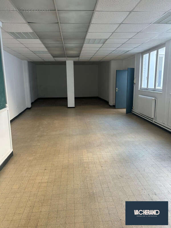 Commerce 213 m² à Lille  - photo 2