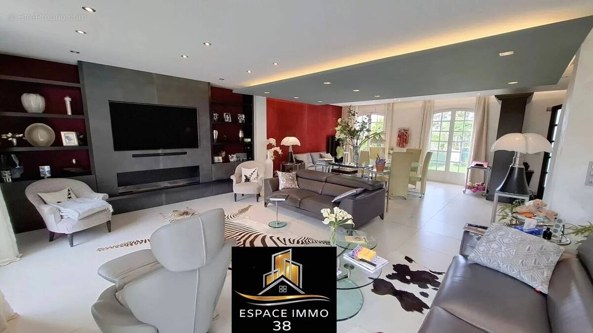 Maison à CORENC