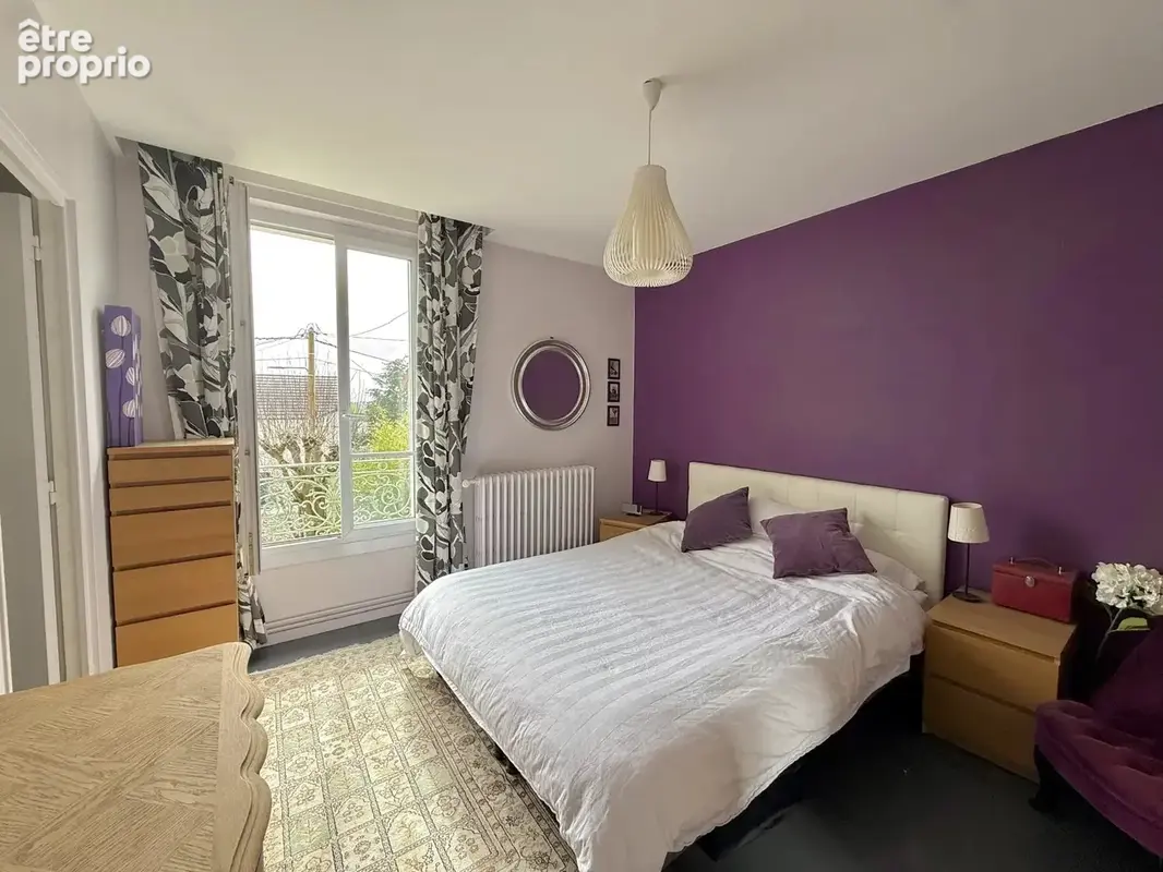 BRUNOY – Quartier des Deux Vallées – Élégante demeure de caractère avec piscine sur terrain arboré de 1.355m² - photo 15
