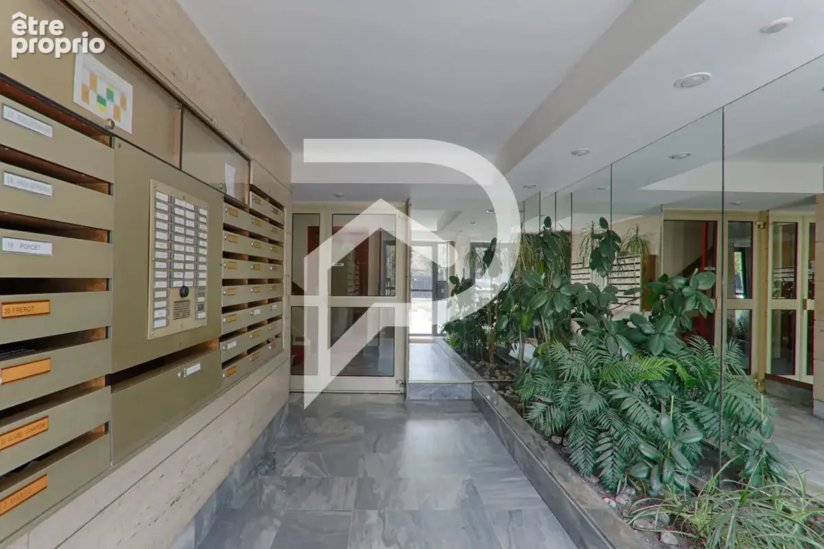 Appartement à COLOMBES