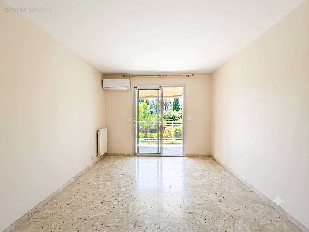 Appartement à SANARY-SUR-MER