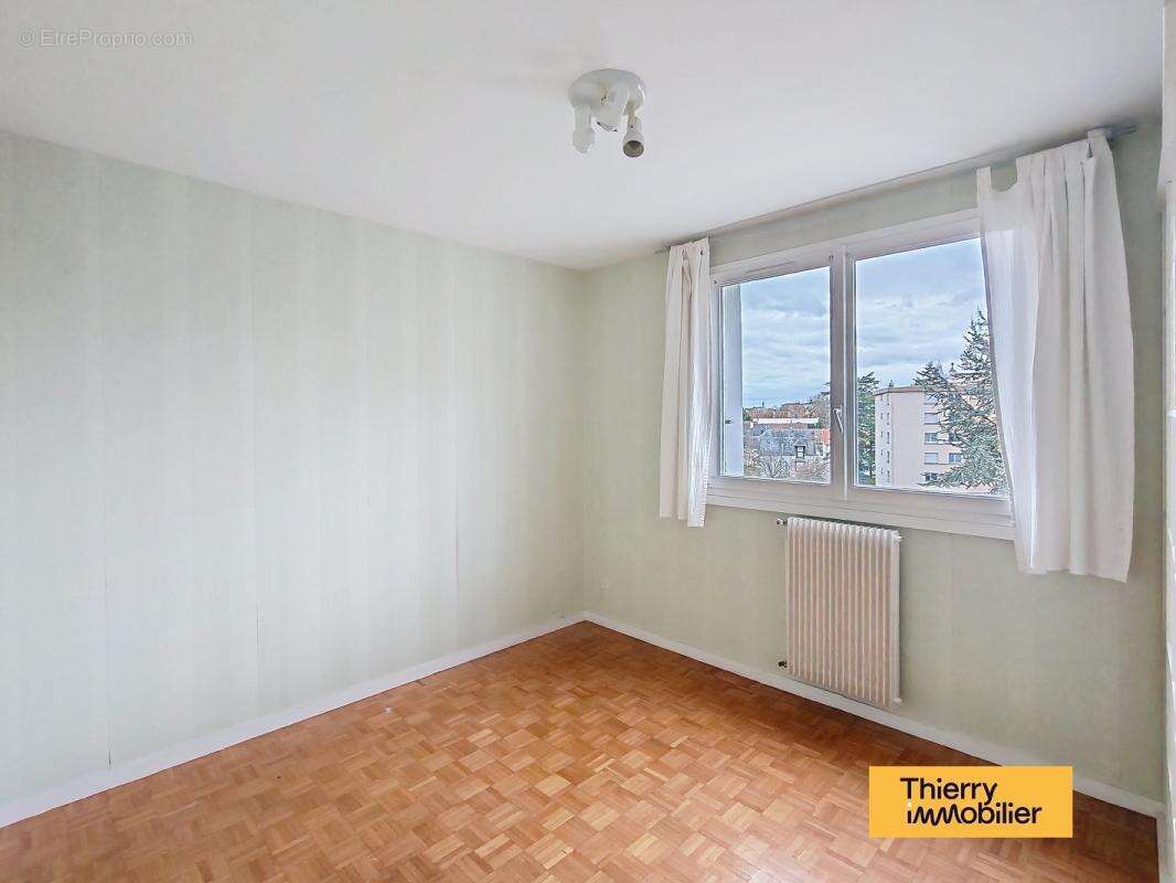T5 lumineux avec balcon et parking - Résidence familiale calme - photo 12