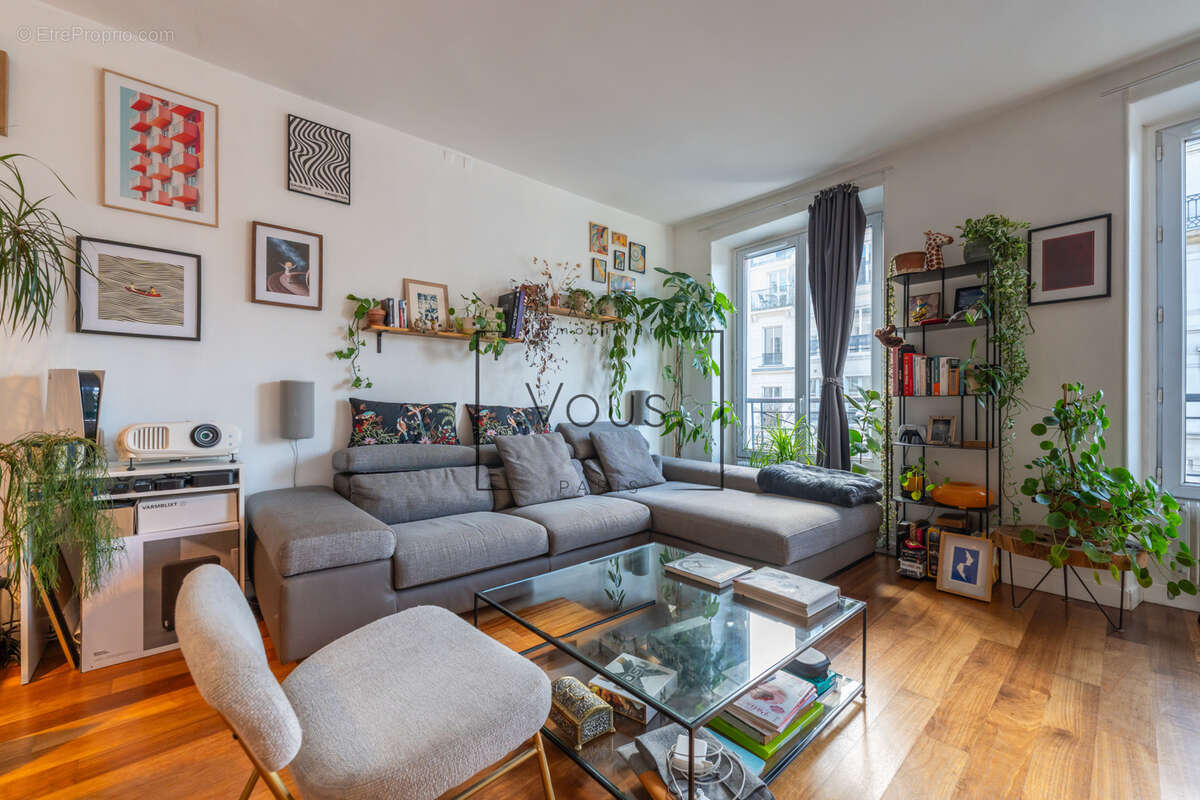 Appartement à PARIS-1E
