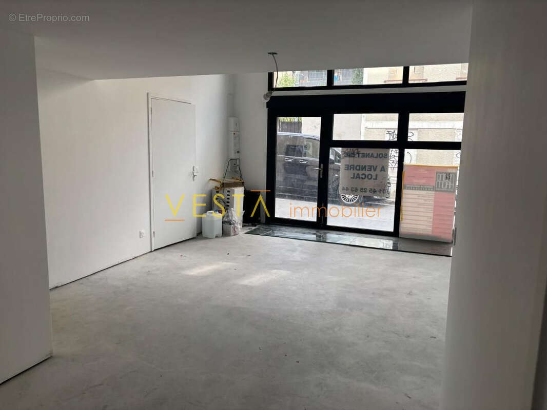 Commerce 96 m² à Montreuil  - photo 3