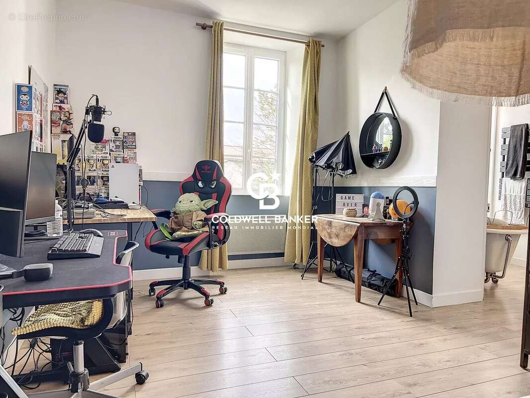 Maison à SAINTE-SOULLE