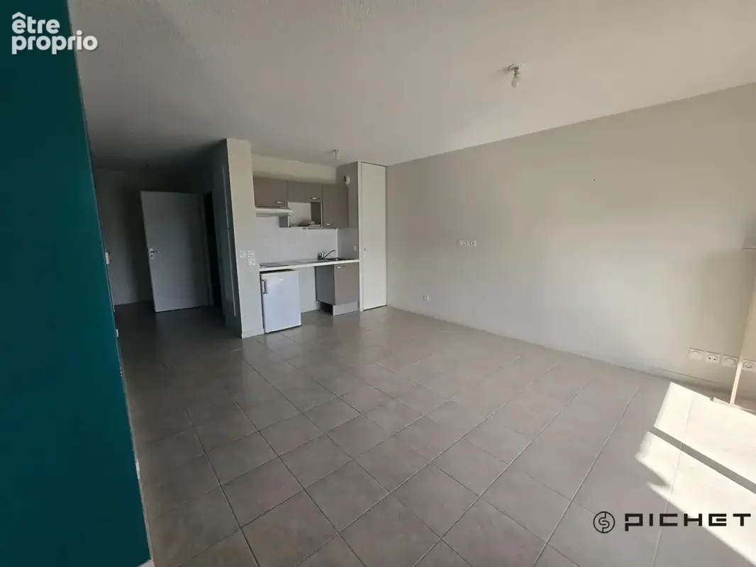 LA ROCHELLE  Appartement 2 pièces 47.54m² + terrasse et parking couvert . - photo 9