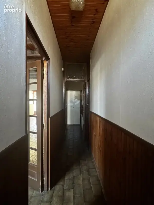 Maison 1930 à rénover idéalement située - photo 8