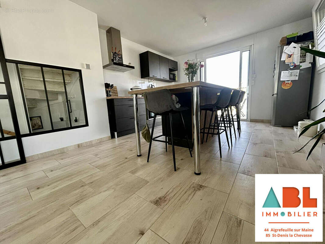 Maison à SAINT-DENIS-LA-CHEVASSE