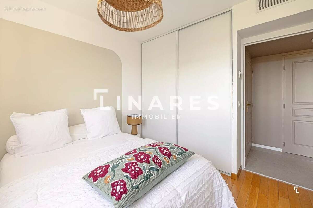 BIJOU CANDOLLE - Appartement traversant T3 de 71m2 - Terrasse - Garage - Vue panoramique - 13012 - photo 8