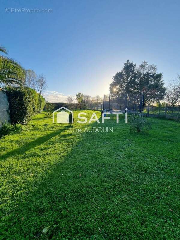 Photo 3 - Maison à SURGERES