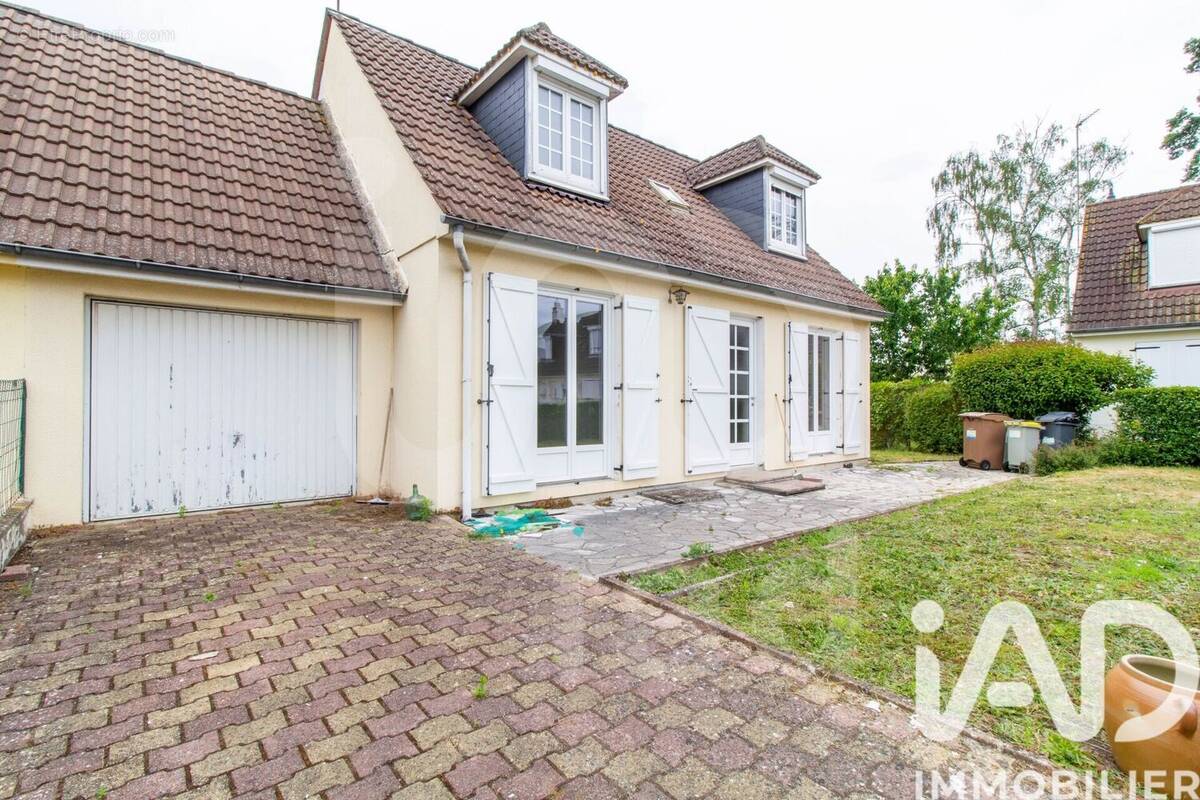 Photo 1 - Maison à LE PLESSIS-BRION