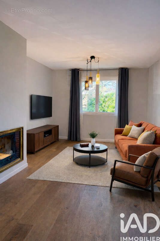 Photo 3 - Maison à RUEIL-MALMAISON