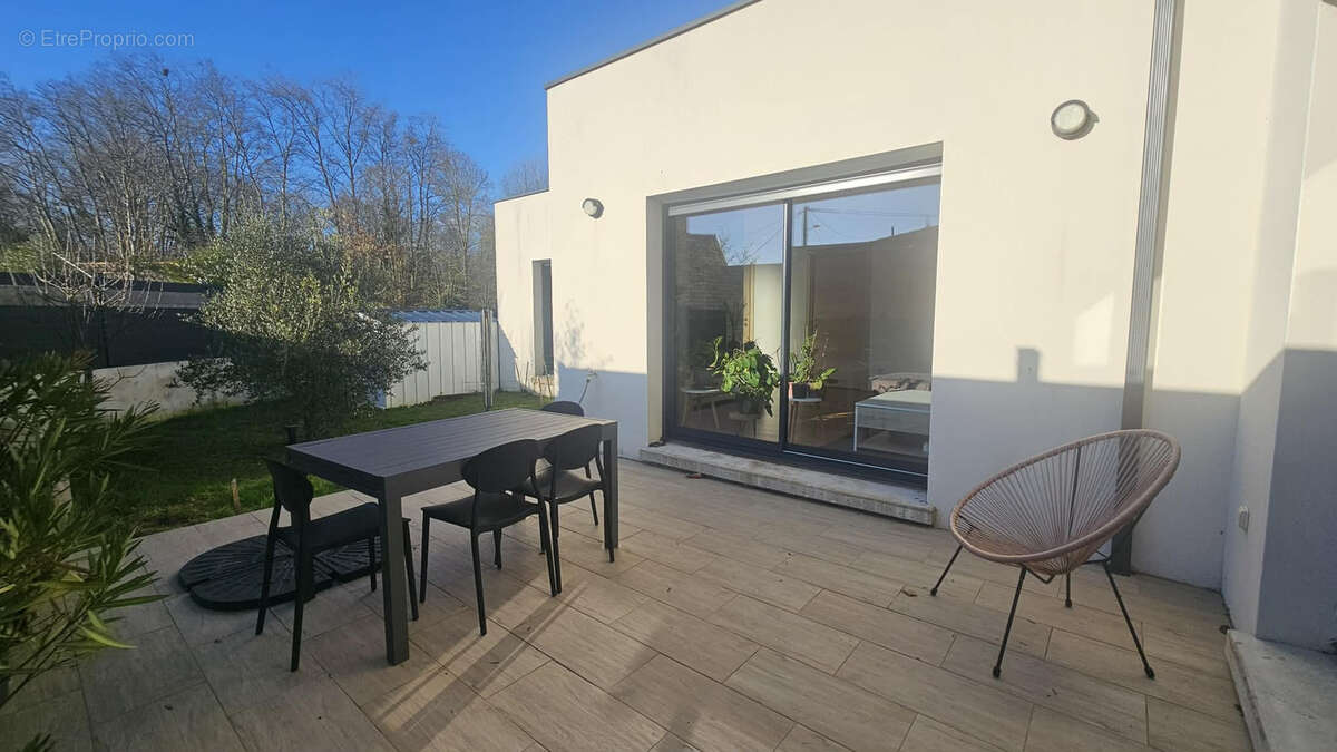 Maison à AIGREFEUILLE-D'AUNIS