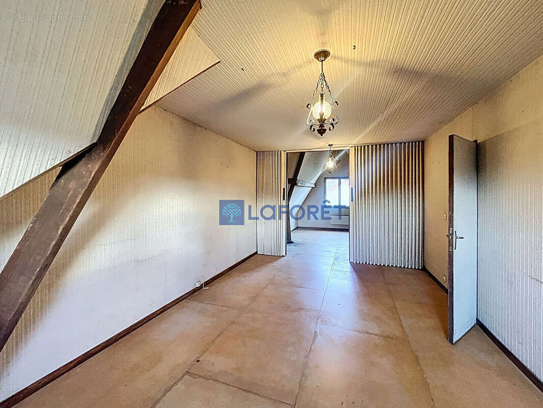 Maison à SAINTRY-SUR-SEINE