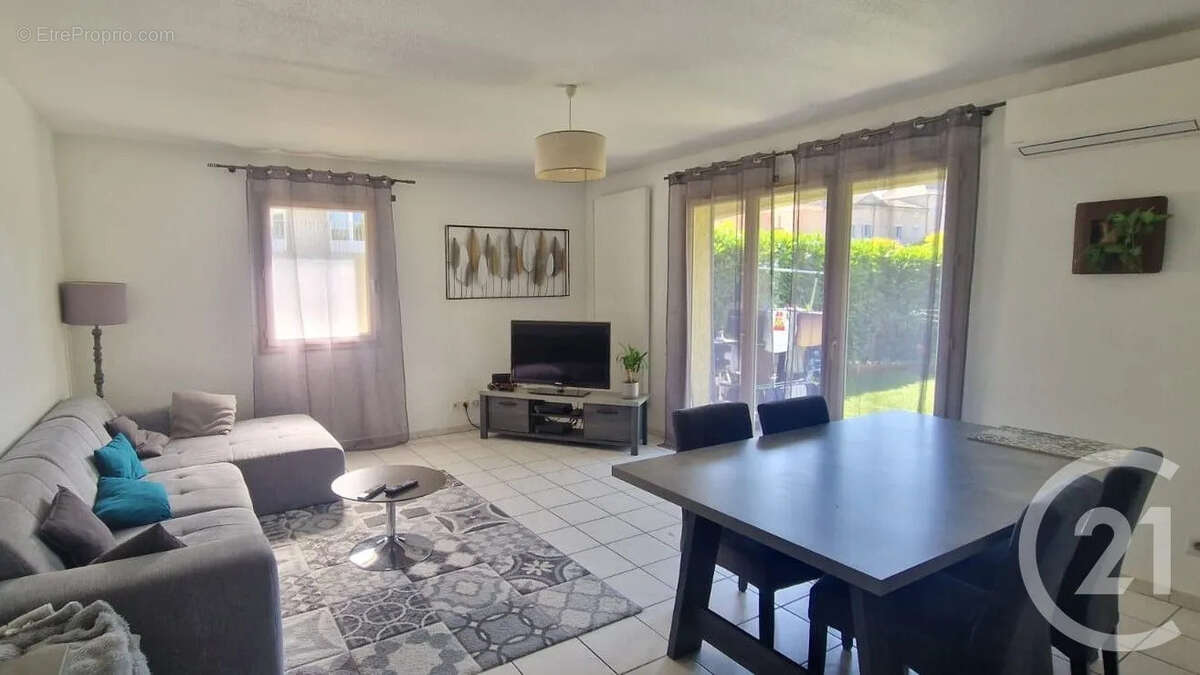 Appartement 84 m² à Jassans-Riottier  - photo 2