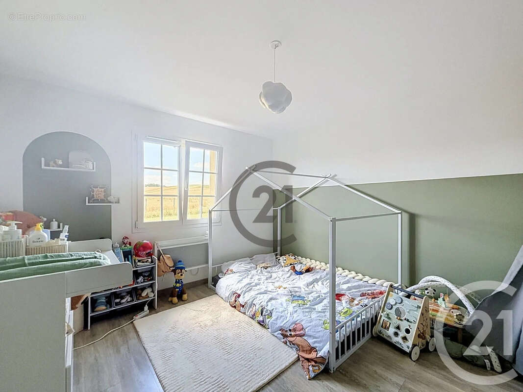 Maison 122 m² à Cresantignes  - photo 8