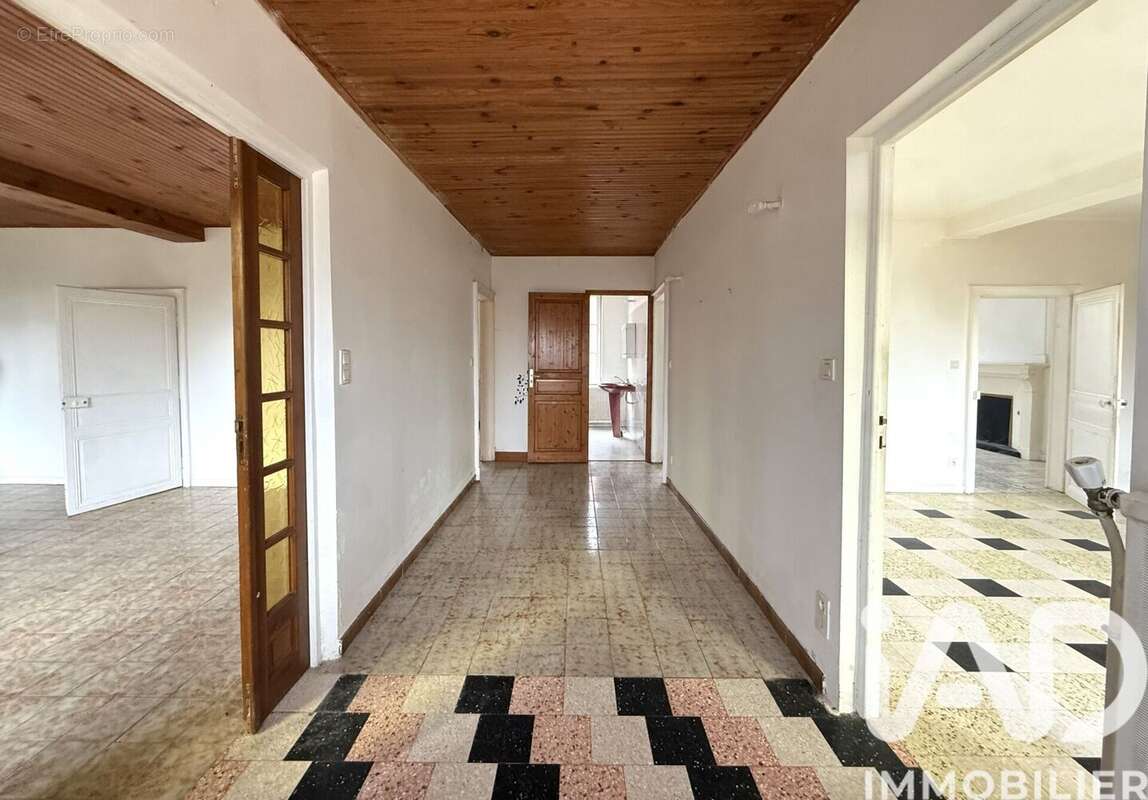 Maison 97 m² à Bercenay-En-Othe  - photo 2