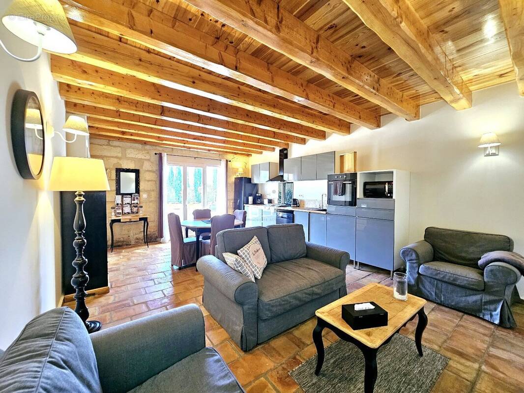 Appartement à ARAMON