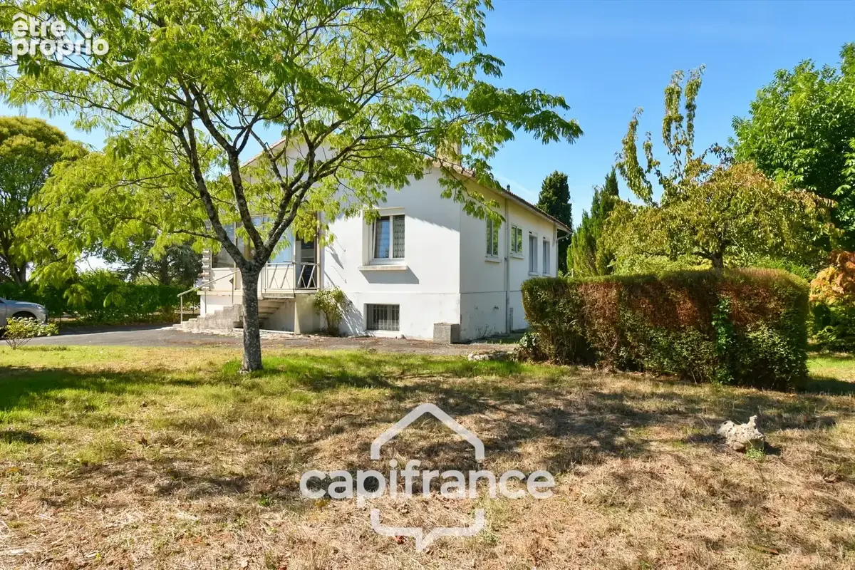 Maison à COURCELLES