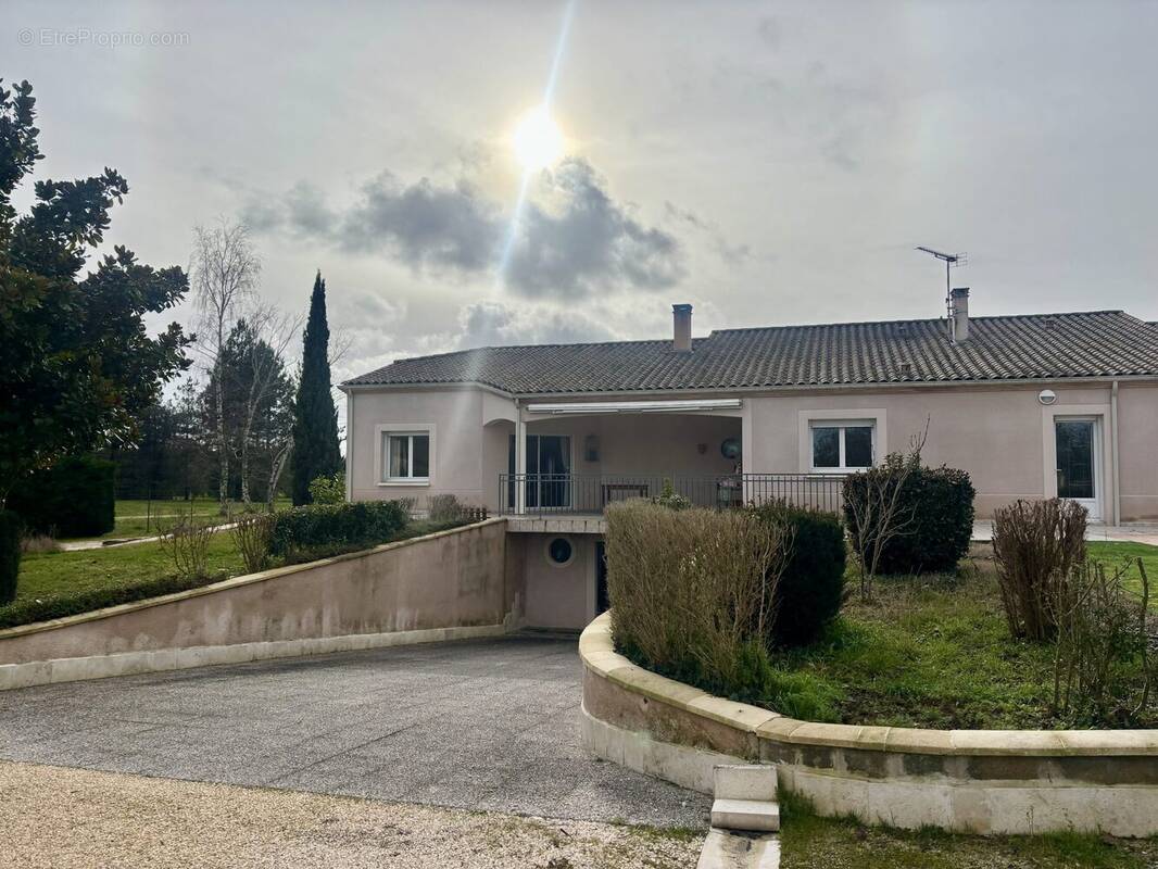 Maison à CASSENEUIL