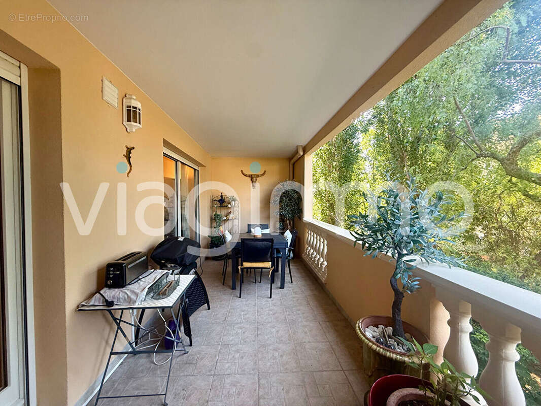 Appartement à LA VALETTE-DU-VAR
