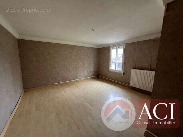 Maison à SAINT-CLAIR-SUR-EPTE