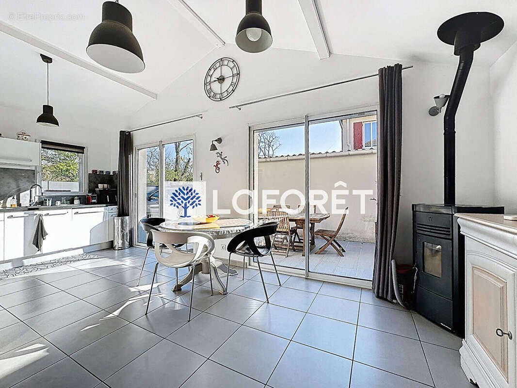 Maison à SAINT-MAURICE-DE-BEYNOST