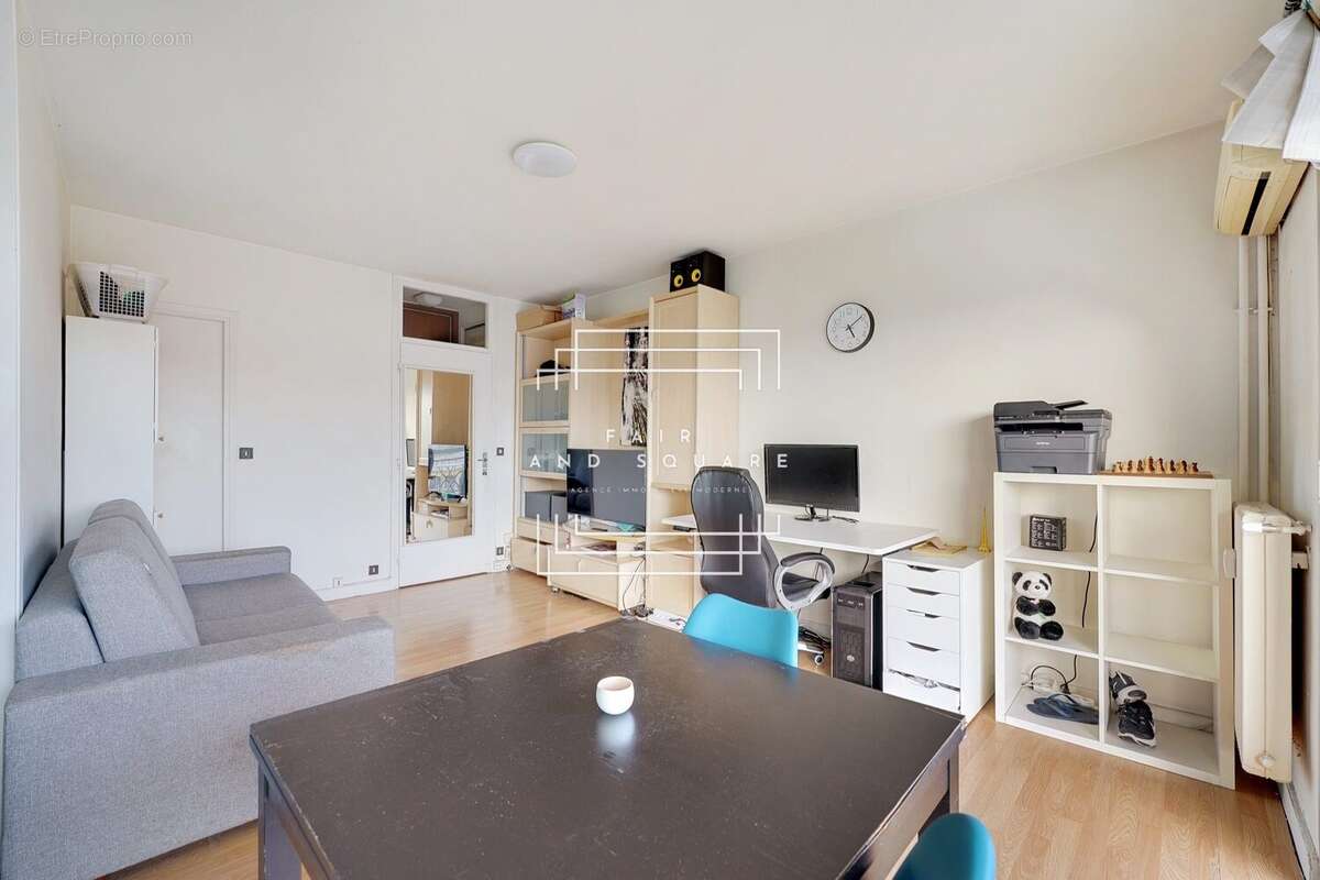 Appartement à NEUILLY-SUR-SEINE
