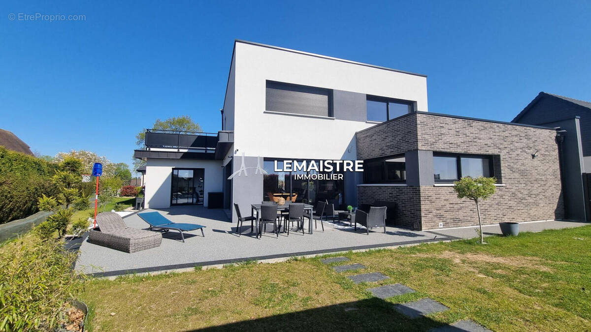 Maison à SAINT-JEAN-DU-CARDONNAY