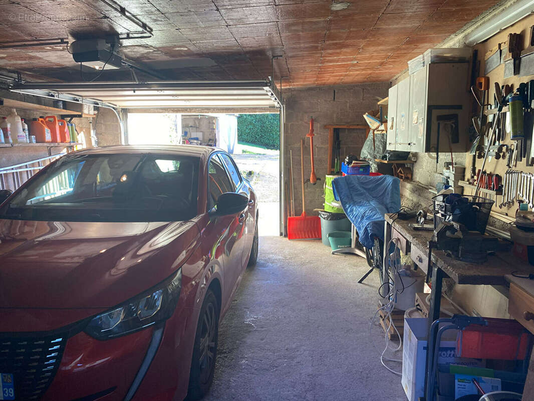 Appartement à SALINS-LES-BAINS