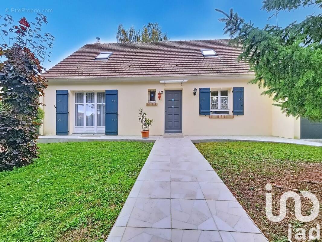 Photo 1 - Maison à COUBERT