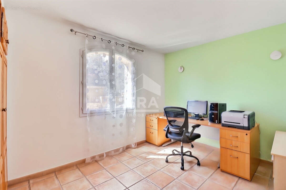 Maison à ENSUES-LA-REDONNE