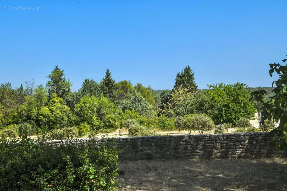 Uzès : Maison méridionale avec jardin à 1.5 km du centre historique - photo 8