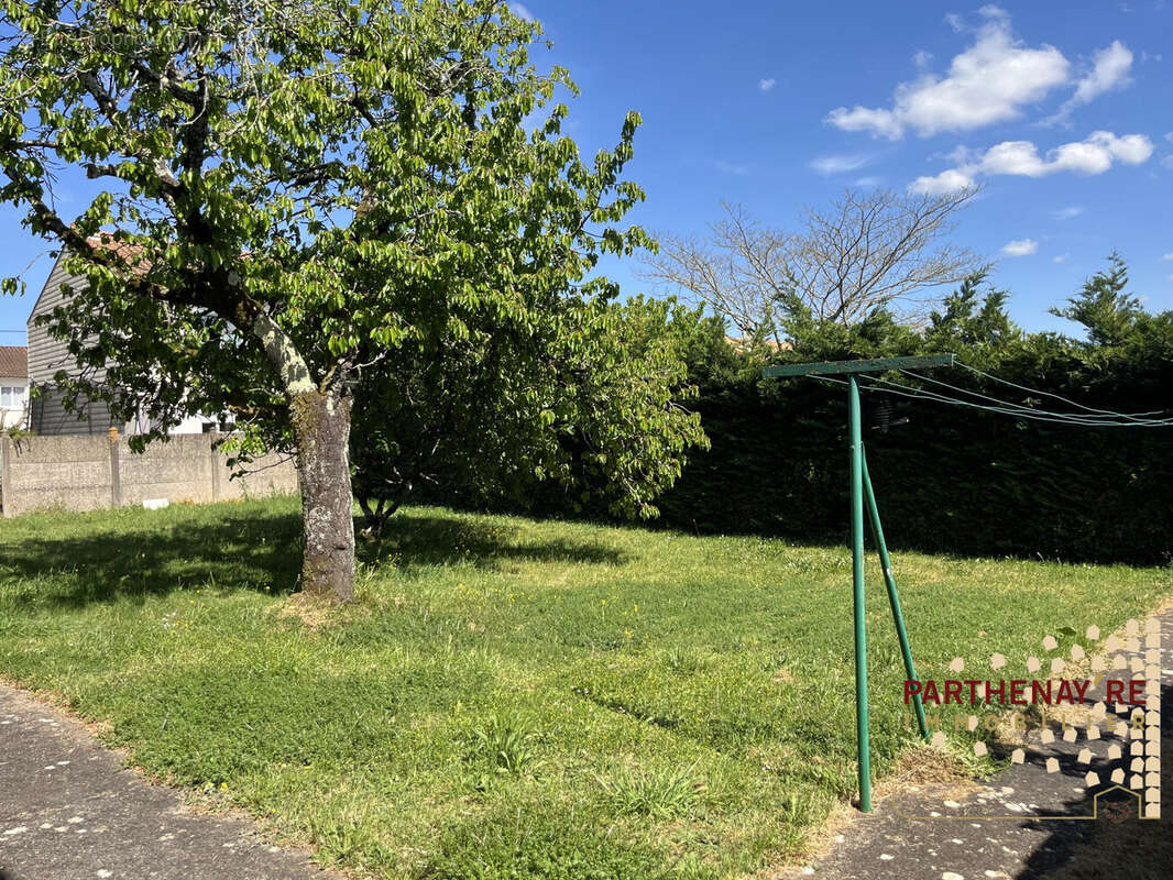 Maison 94 m² à Saint-Maixent-L'ecole  - photo 3