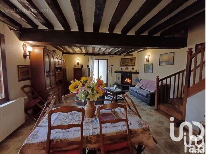 Photo 3 - Maison à MONTEREAU-FAULT-YONNE