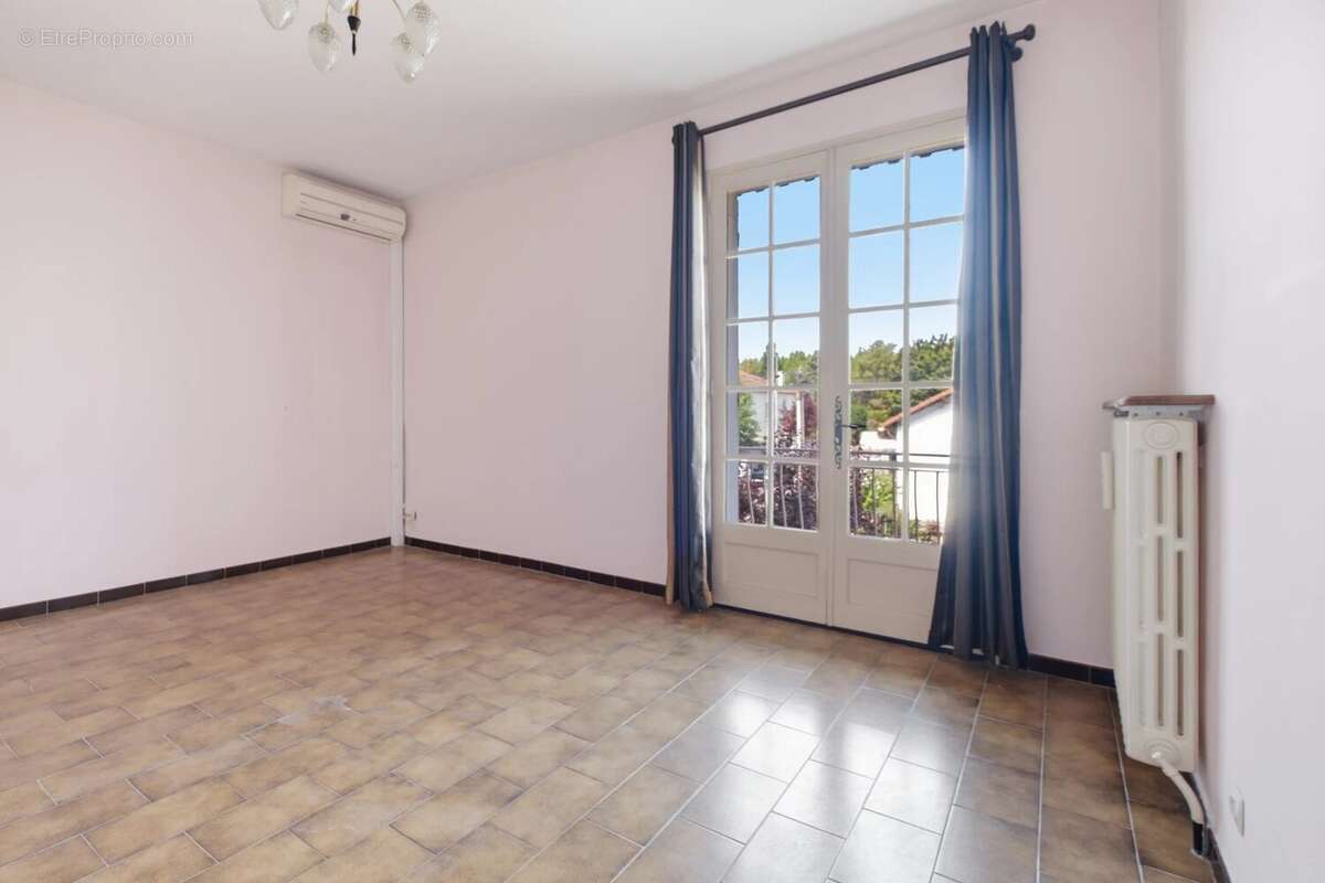 Ensemble immobilier avec jardin et garages centre Ville Exclusivité - photo 4