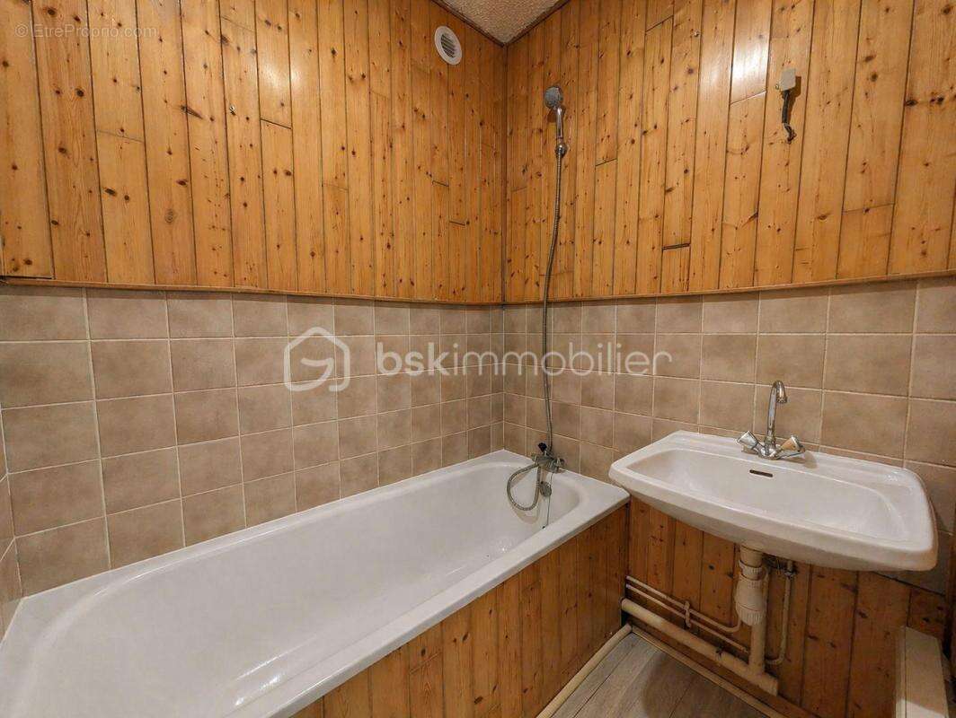 Grand T2 lumineux avec balcon et parking sécurisé - photo 6