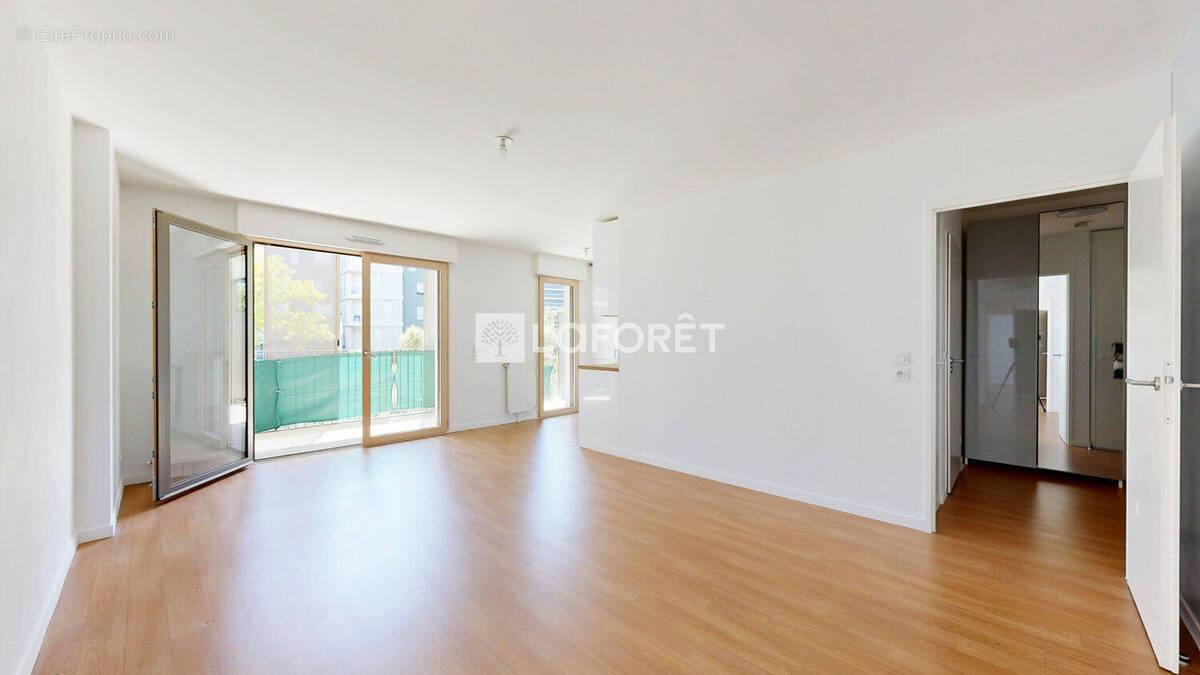 Appartement à NANTERRE
