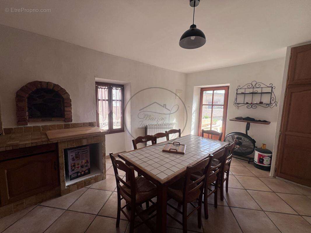 Maison à ALLEGRE-LES-FUMADES