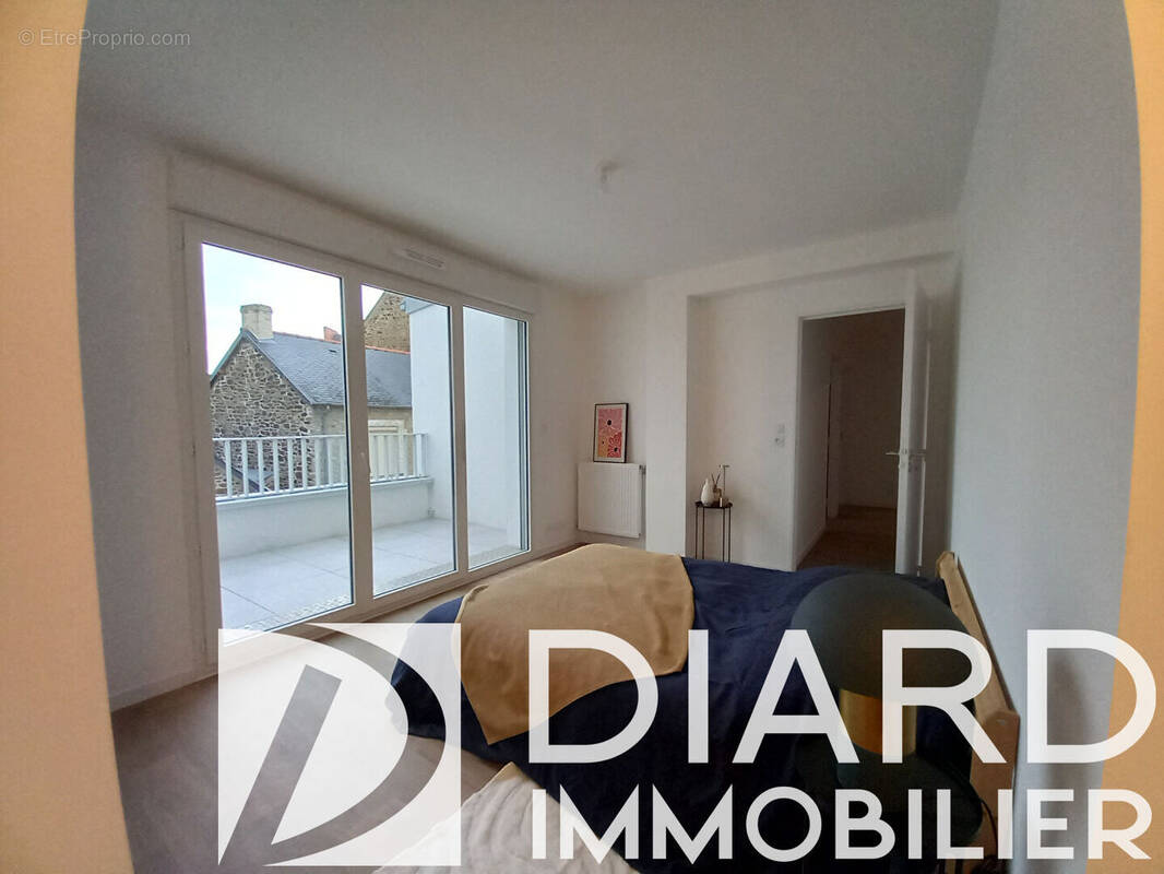 Appartement à FOUGERES