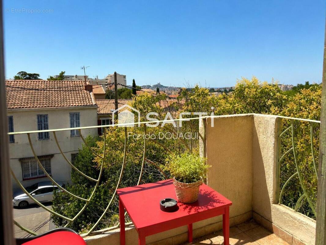 Photo 1 - Appartement à MARSEILLE-12E