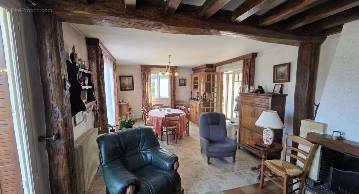 Maison à SAINT-GERMAIN-DU-PLAIN