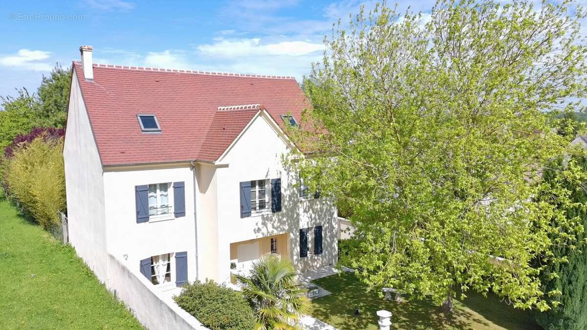 Maison à ULLY-SAINT-GEORGES