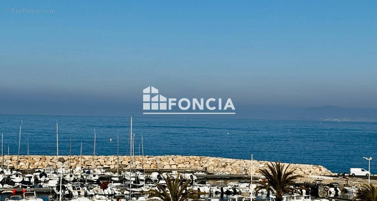 Appartement à SIX-FOURS-LES-PLAGES