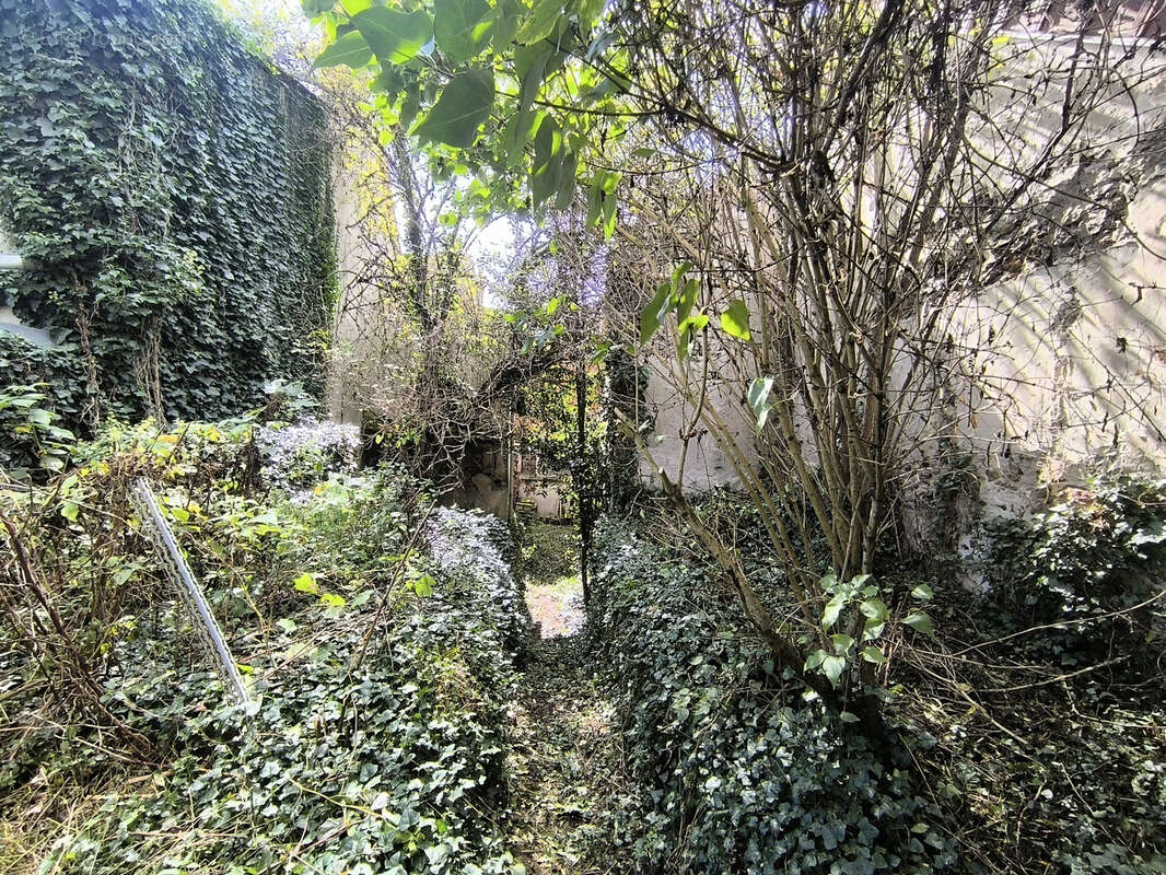 Maison à ROMENY-SUR-MARNE