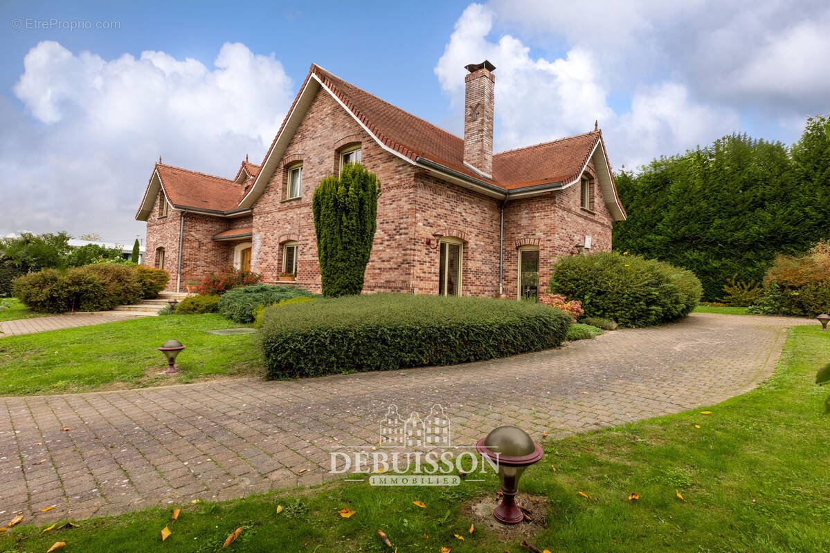 Maison à ANZIN-SAINT-AUBIN