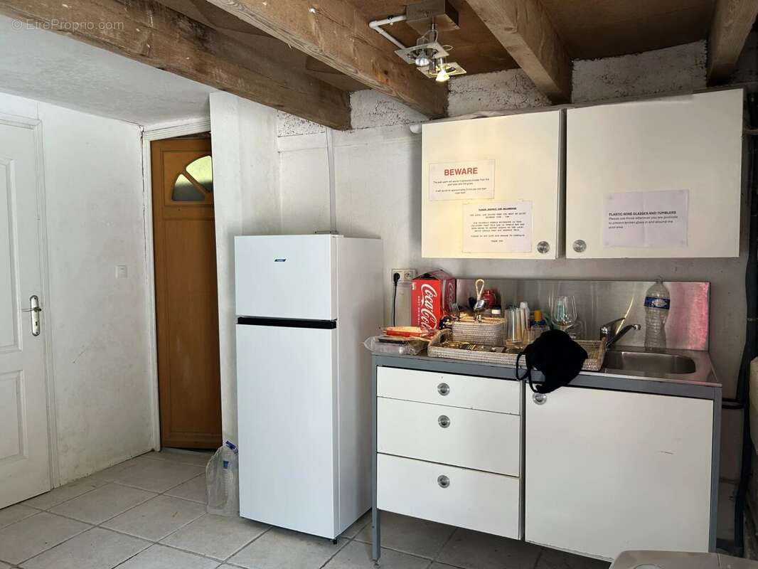 Spacieuse résidence individuelle de 6 chambres et 5 salles de bains avec piscine - photo 23