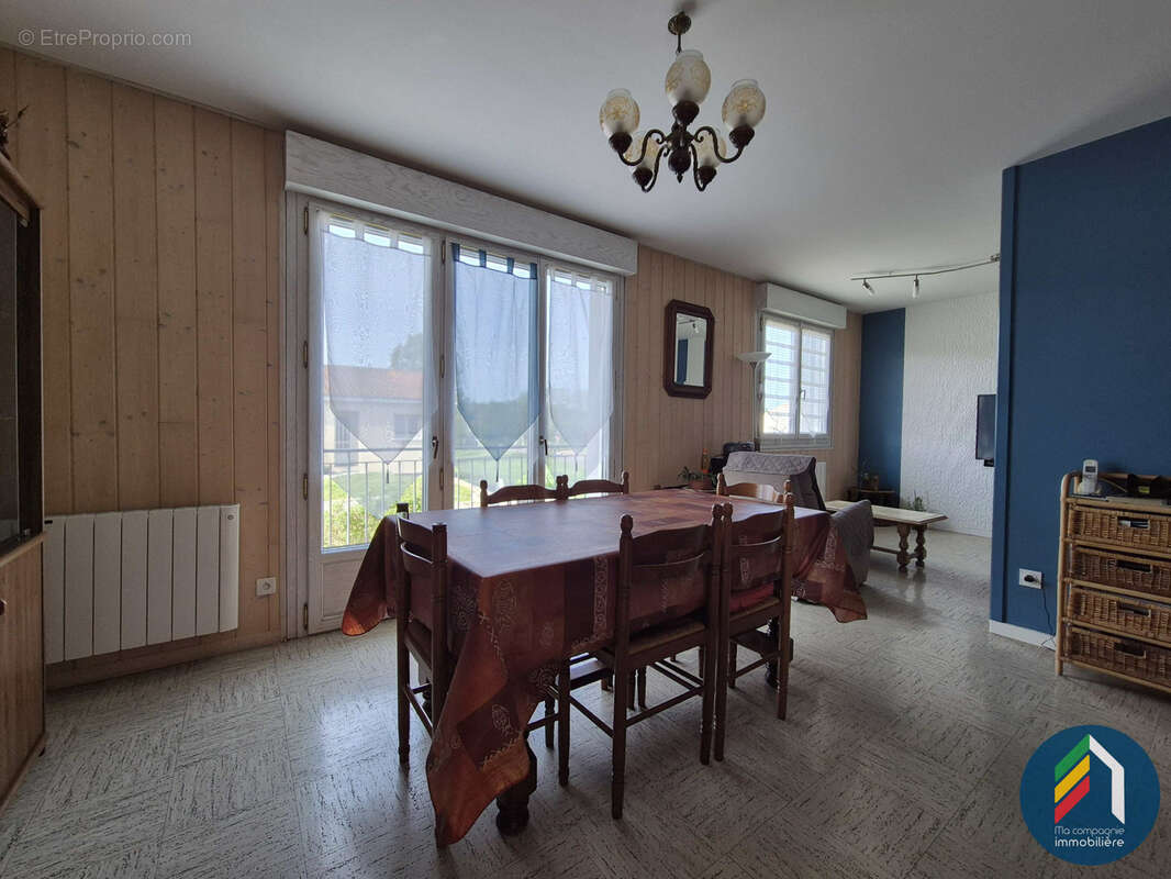 Maison à LA MEILLERAIE-TILLAY