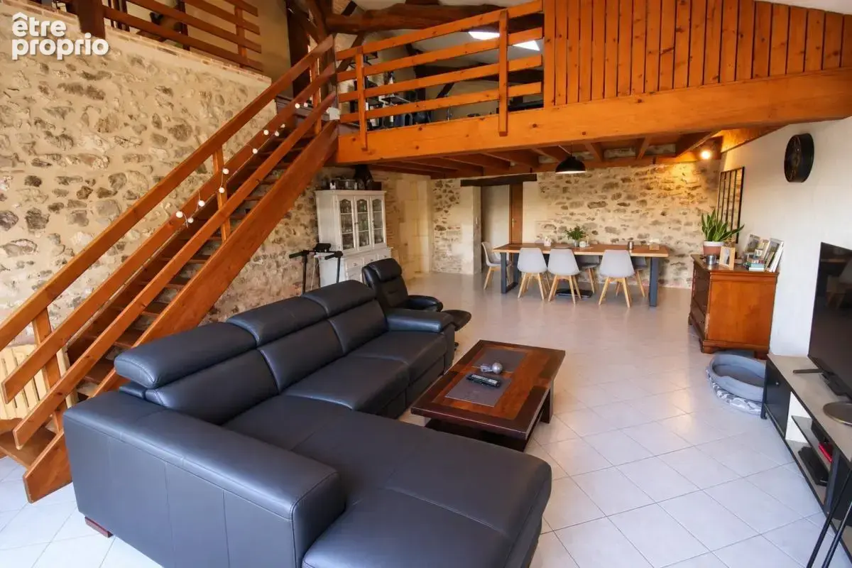Aillas (33124) – superbe maison de campagne de 130 m² sur un terrain de 9 600 m² - photo 2